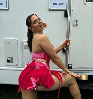 Mae Muller OnlyFans Leaked Free Thumbnail Picture - #851eKz5qQ2