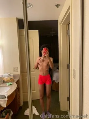 Maeveh OnlyFans Leaked Free Thumbnail Picture - #hsDatyyg9Q