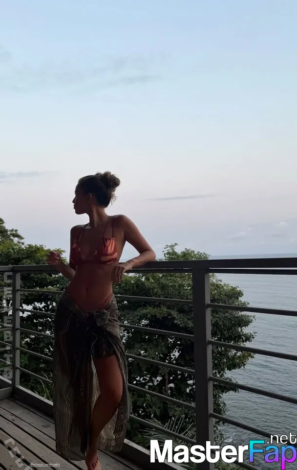 Magui Corceiro 1 OnlyFans Leak Picture - #i92If0AzFg.