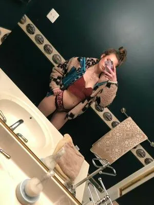 Maidehhlin OnlyFans Leaked Free Thumbnail Picture - #xItT4Pbvjy