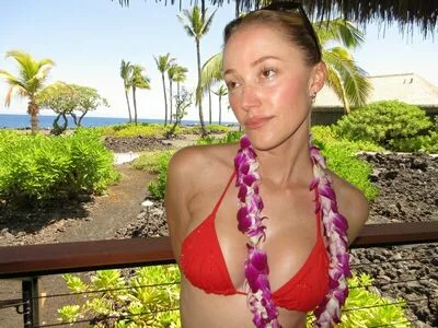 Maika Monroe OnlyFans Leaked Free Thumbnail Picture - #MdC6v6DOeF