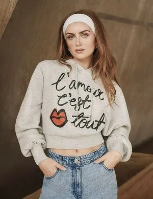 Maisie Smith Profile Thumbnail