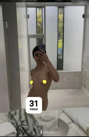 Maisie Williams Thumbnail Picture