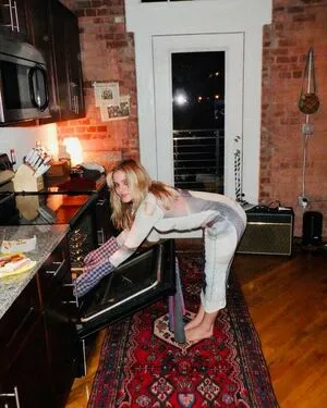 Maisy Stella Thumbnail Picture