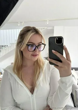Majaholf OnlyFans Leaked Free Thumbnail Picture - #dfnWddt0sM