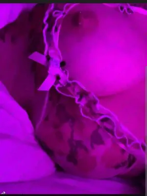 Mala Rodriguez Thumbnail Picture