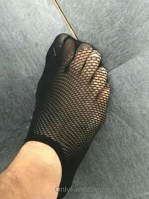 Male Feet Uk Thumbnail Picture