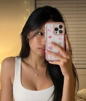 Mali2007 OnlyFans Leaked Free Thumbnail Picture - #4IMGgaaD97