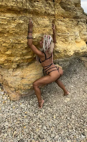 Malinafreak Thumbnail Picture