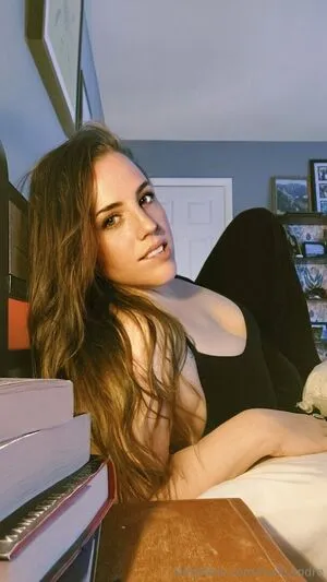 Malisandre OnlyFans Leaked Free Thumbnail Picture - #AXWsorEYeA