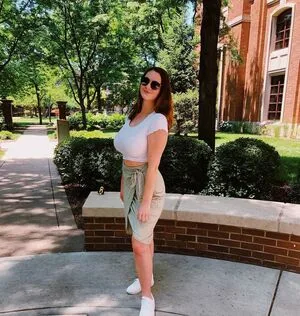 Mallory Malone OnlyFans Leaked Free Thumbnail Picture - #bMuoSclSLk
