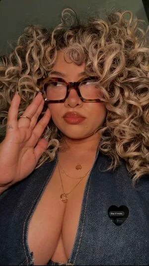 Mama E OnlyFans Leaked Free Thumbnail Picture - #pRF7kqtmN1