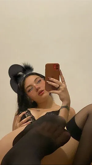 Manoela Esposito Thumbnail Picture