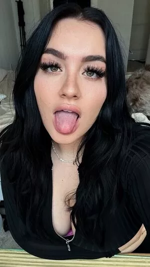 Maple Divine OnlyFans Leaked Free Thumbnail Picture - #YGKgx3G0uI