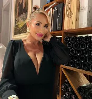 Mara Traversi OnlyFans Leaked Free Thumbnail Picture - #DsDBosiiUe
