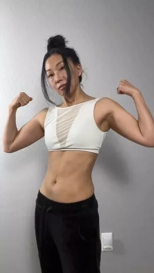 Mari Takahashi Thumbnail Picture