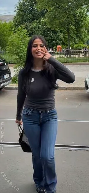 Mariamalkk OnlyFans Leaked Free Thumbnail Picture - #ItjFfgzFRE