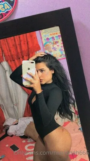 Mariana Alvarez Thumbnail Picture