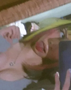 Mariana Castro Thumbnail Picture