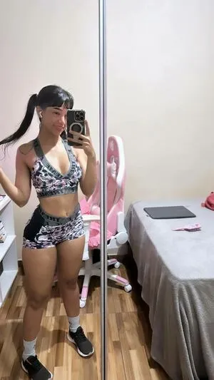 Mariana Toledo Thumbnail Picture