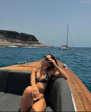 Mariapastorr Thumbnail Picture