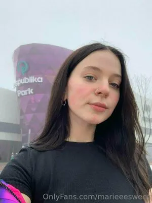 Marieeesweet OnlyFans Leaked Free Thumbnail Picture - #DLL09SWwee