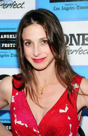 Marin Hinkle OnlyFans Leaked Free Thumbnail Picture - #rtR5HT14DA