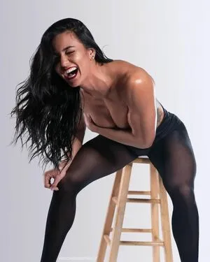 Marina Joelle Thumbnail Picture