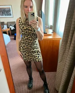 Mariola Robe OnlyFans Leaked Free Thumbnail Picture - #ACwZZSYWls