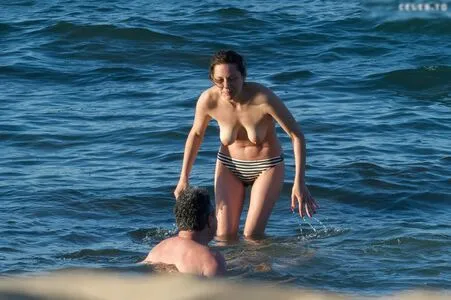 Marion Cotillard OnlyFans Leaked Free Thumbnail Picture - #3bPAN9UTq4