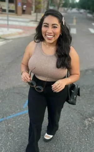 Marisa Armas Thumbnail Picture