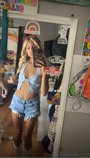 Marlow OnlyFans Leaked Free Thumbnail Picture - #5xbGA3gv4a