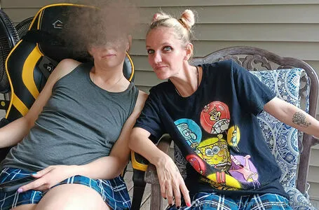 Maryjaneandmoon Thumbnail Picture