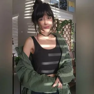 MaryMaybe Profile Thumbnail