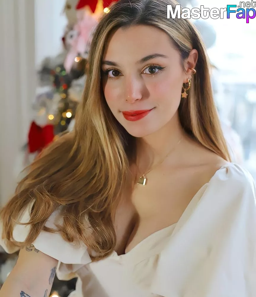 Marzia nudes