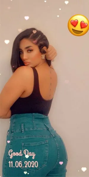 Mathira M Thumbnail Picture