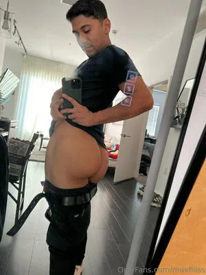 Maxfillss OnlyFans Leaked Free Thumbnail Picture - #cGFkg8MbpJ