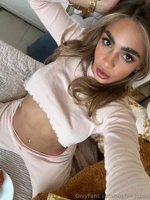 Mayrafrani Thumbnail Picture