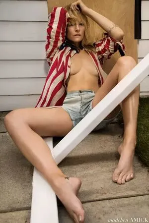 Mdchen Amick Thumbnail Picture