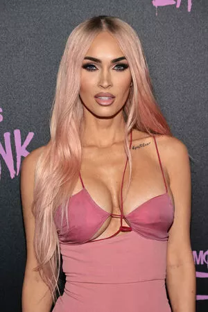 Megan Fox OnlyFans Leaked Free Thumbnail Picture - #PSBYd3RvbA