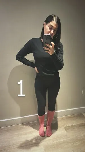 Megan Olivi Thumbnail Picture