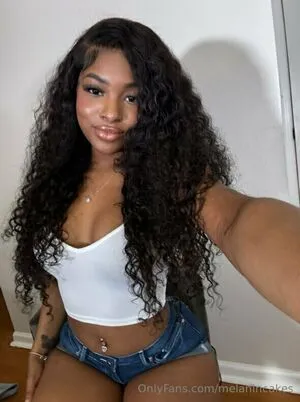 Melanincakes OnlyFans Leaked Free Thumbnail Picture - #Lojnij6Add