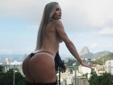 Melissa Close Thumbnail Picture