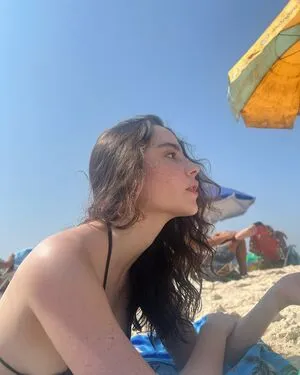 Melissa Fernandes Thumbnail Picture