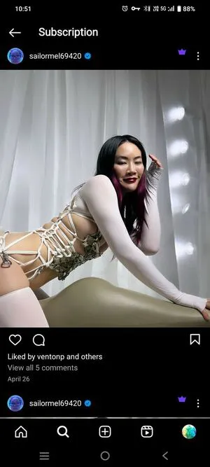 Melissa Ong Thumbnail Picture