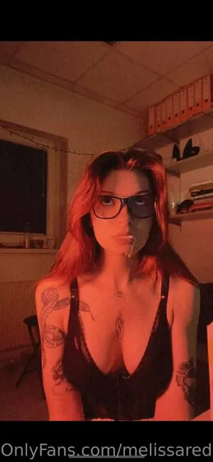 Melissared Thumbnail Picture