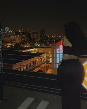 Melyyrodzz Thumbnail Picture