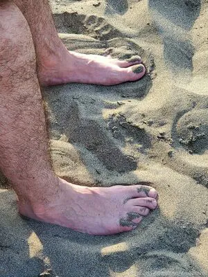 Menfeetlover Thumbnail Picture