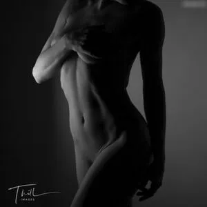Mercedes De La Cruz Thumbnail Picture