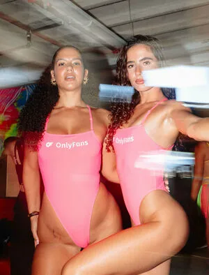 Merch OnlyFans Leaked Free Thumbnail Picture - #aFQgF4spYe